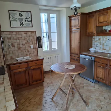 Du * Saint-Vincent-Rive-dʼOlt