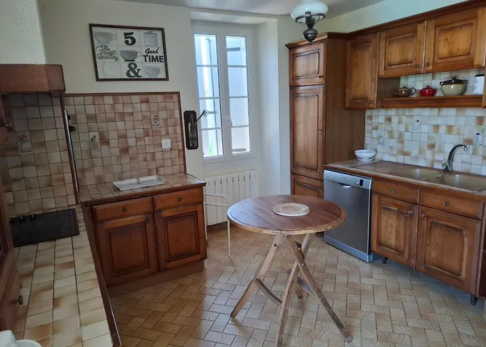 Du * Saint-Vincent-Rive-dʼOlt