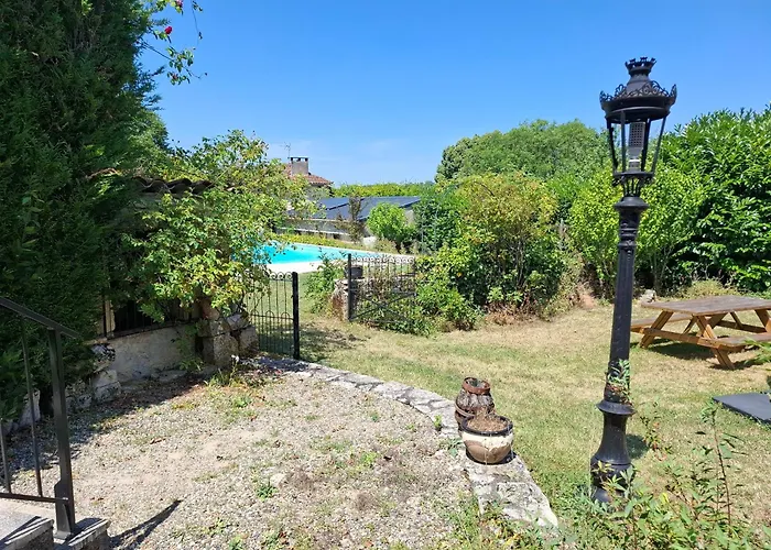 Du בית נופש Saint-Vincent-Rive-dʼOlt